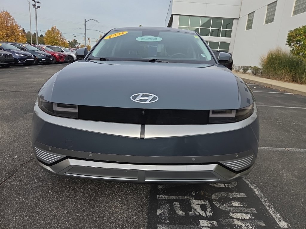 Certified 2024 Hyundai Ioniq 5 Limited AWD/4WD image 3