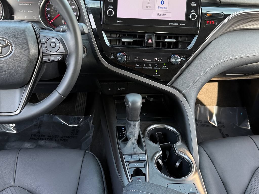 Used 2022 Toyota Camry XSE FWD image 12
