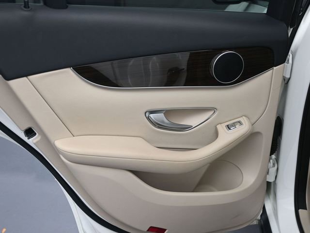 Used 2017 Mercedes-Benz GLC 300 4MATIC image 20