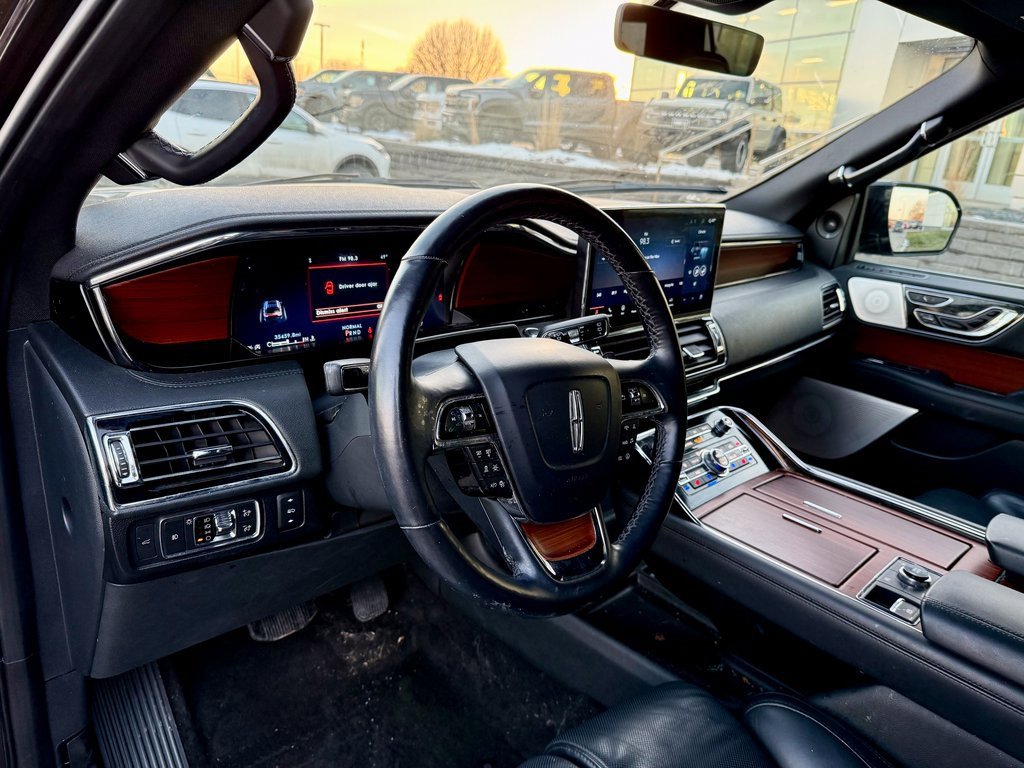 Used 2022 Lincoln Navigator L Reserve image 8