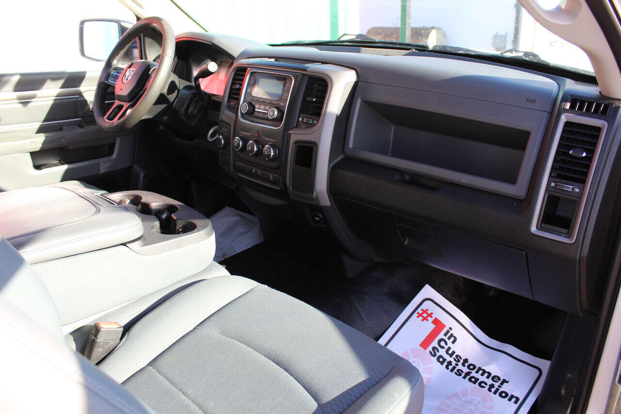 Used 2018 RAM 2500 Tradesman w/ Chrome Appearance Group AWD/4WD image 18
