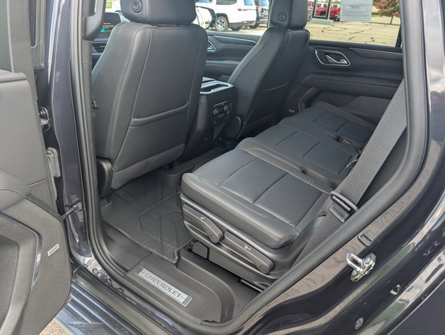 Used 2024 Chevrolet Tahoe LT w/ Luxury Package image 12