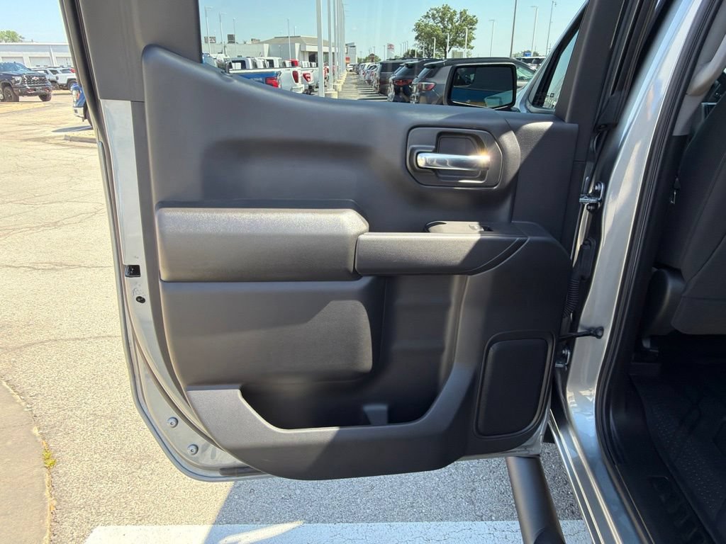 Used 2025 Chevrolet Silverado 1500 Custom AWD/4WD image 16