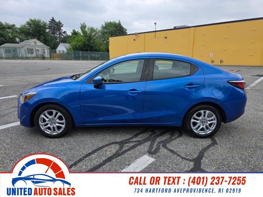 Used 2018 Toyota Yaris iA FWD image 2