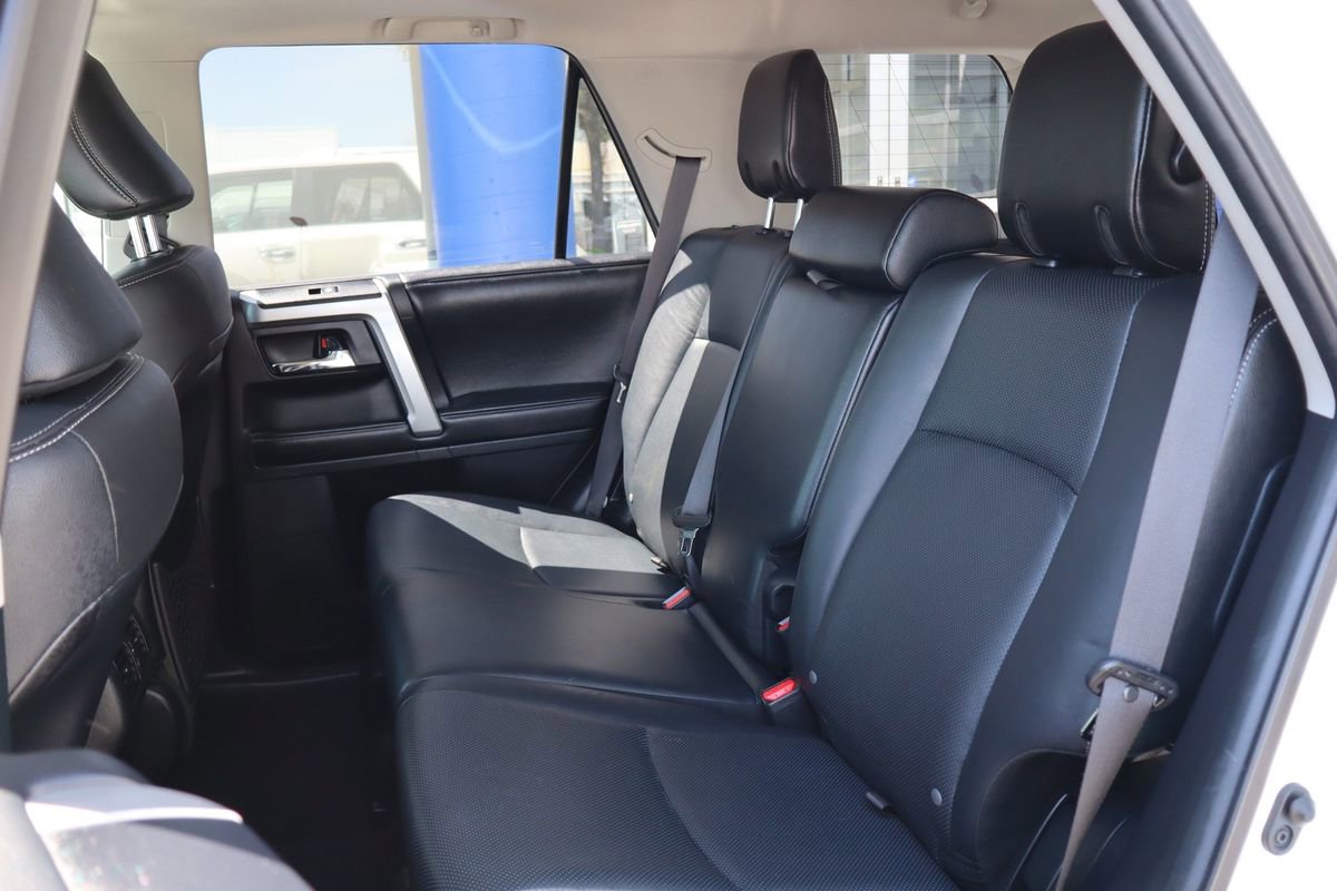 Used 2015 Toyota 4Runner Limited AWD/4WD image 11