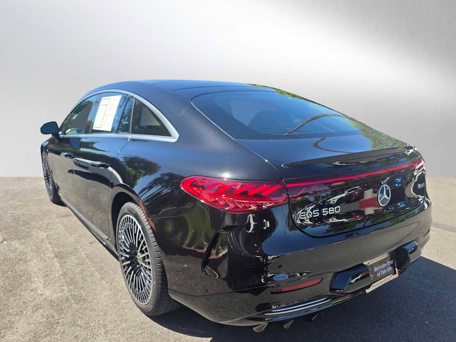 Certified 2023 Mercedes-Benz EQS 580 4MATIC Sedan image 5