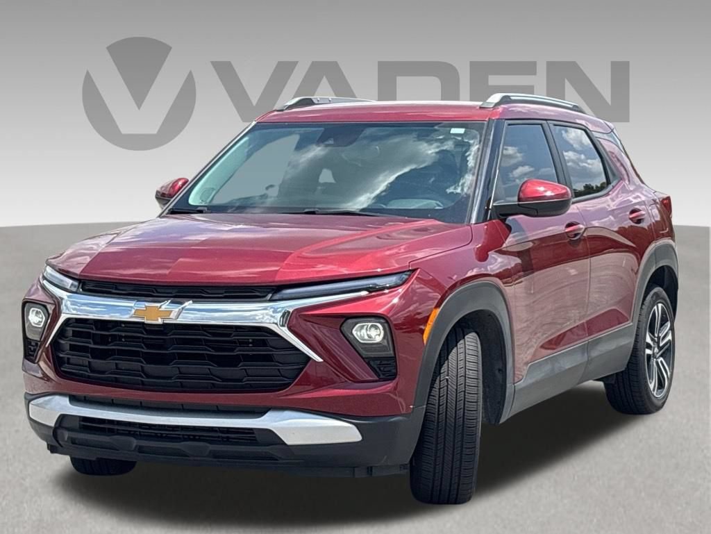 Used 2025 Chevrolet TrailBlazer LT w/ LT Cold Weather Package FWD image 26
