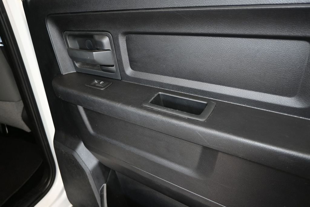 Used 2016 RAM 1500 Express AWD/4WD image 21