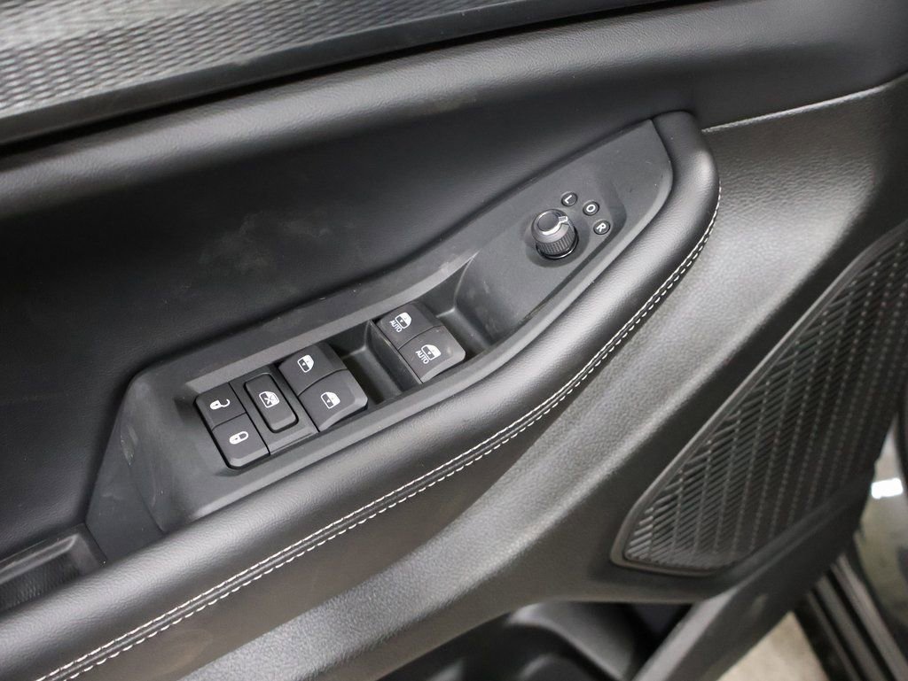 New 2025 Jeep Grand Cherokee L Laredo w/ Luxury Tech Group I image 10