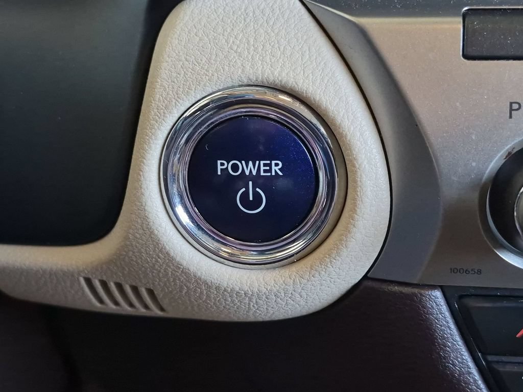Used 2017 Lexus ES 300h w/ Navigation System Package FWD image 32