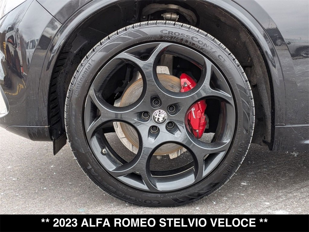 Used 2023 Alfa Romeo Stelvio Veloce image 19