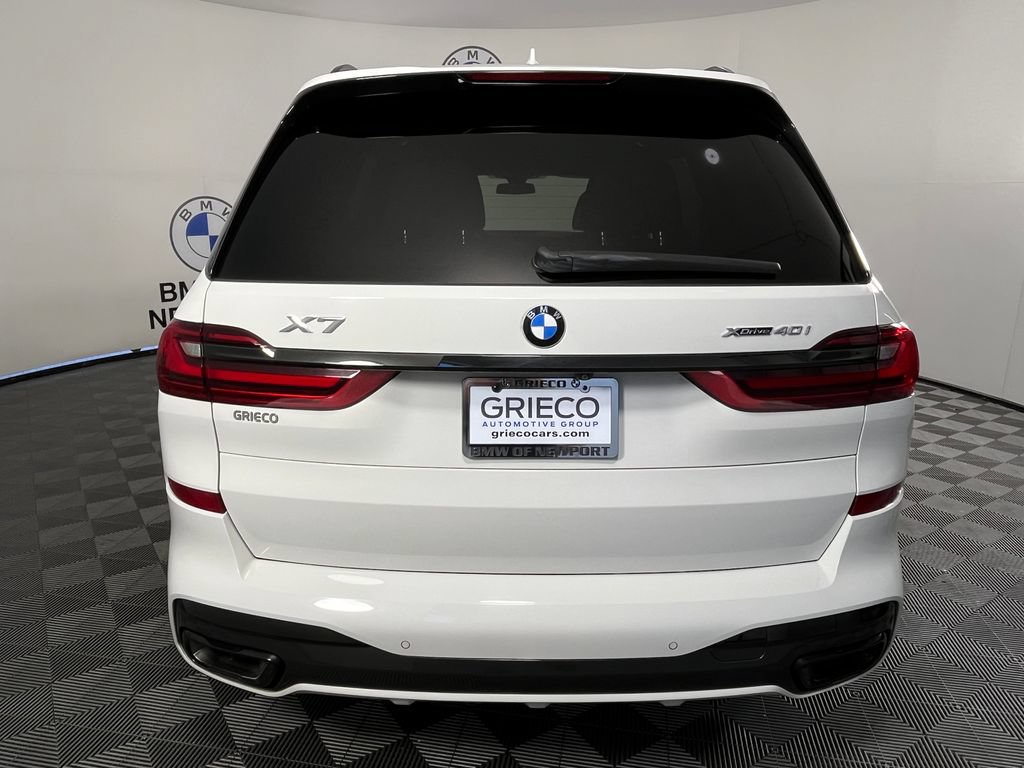 Used 2021 BMW X7 xDrive40i w/ M Sport Package AWD/4WD image 12