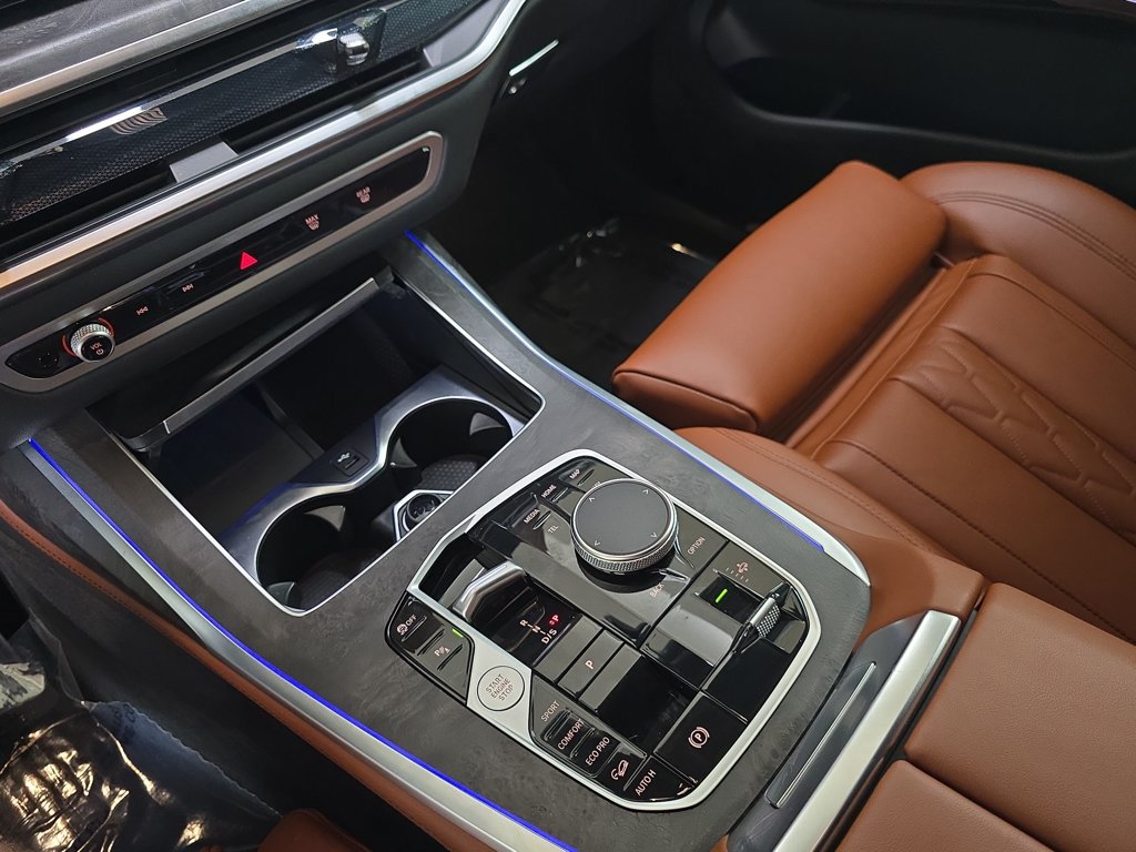 Used 2026 BMW X7 xDrive40i AWD/4WD image 26