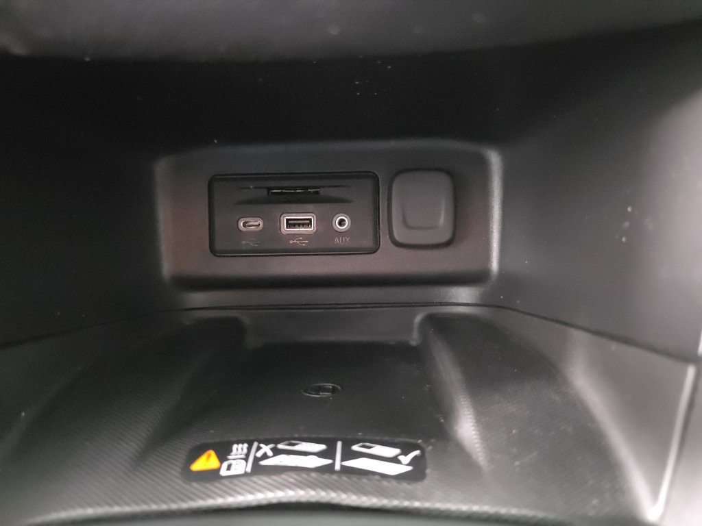 Used 2020 Chevrolet Equinox Premier FWD image 20