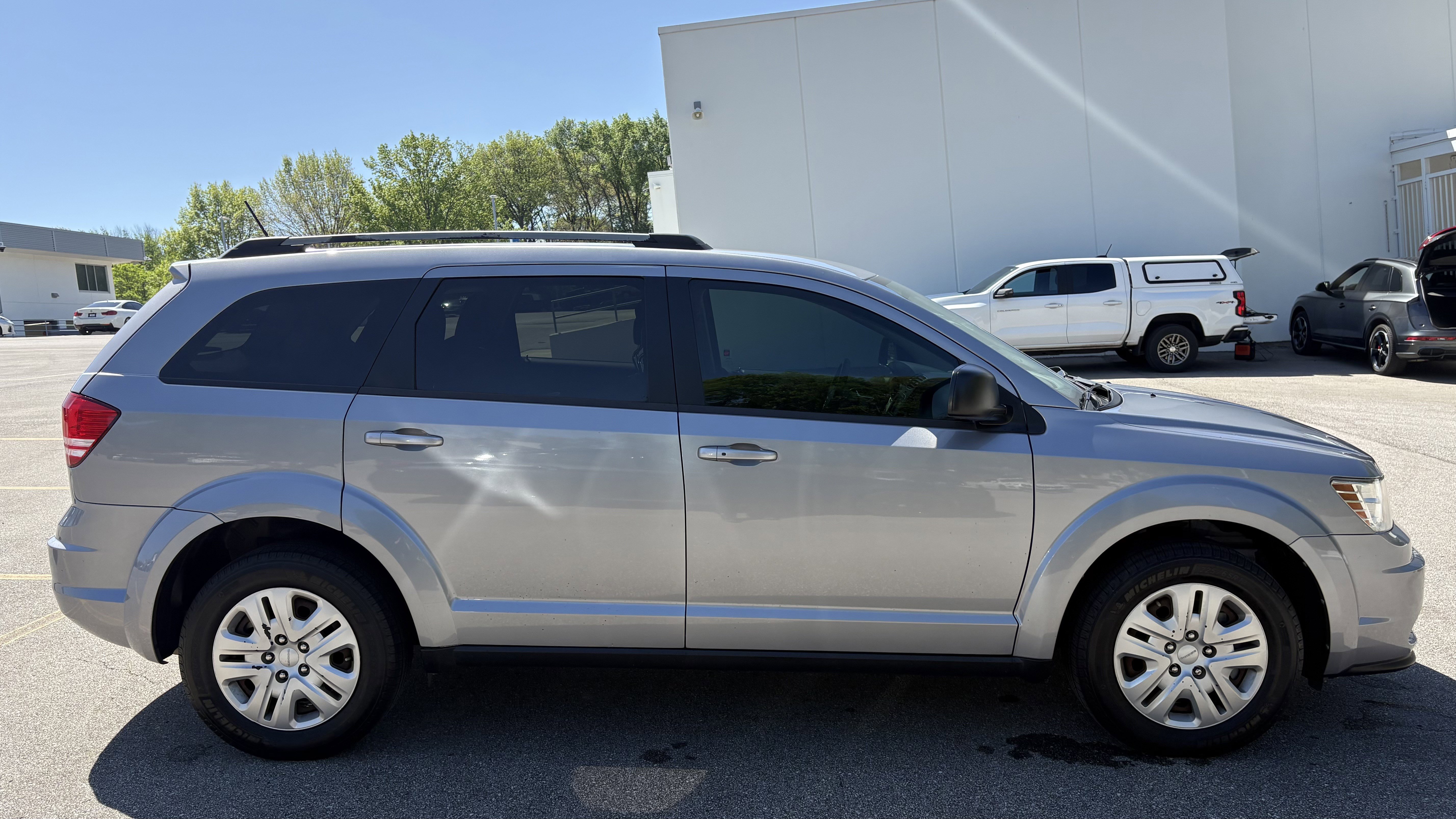 Used 2017 Dodge Journey SE image 11