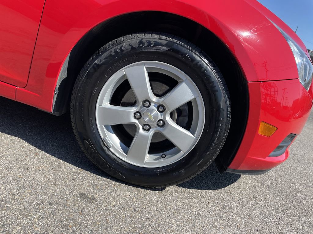 Used 2014 Chevrolet Cruze LT w/ All-Star Edition image 11
