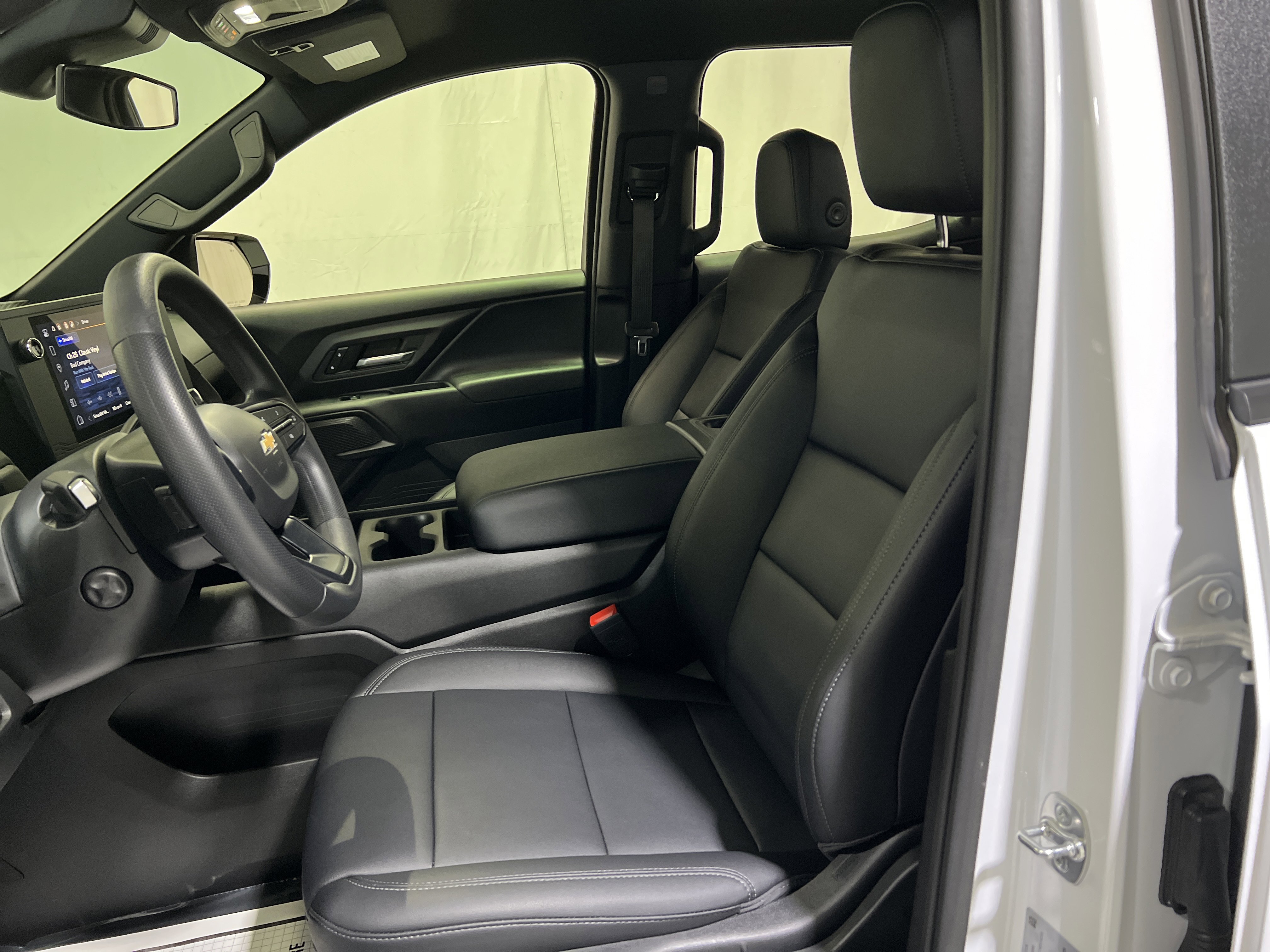 Certified 2024 Chevrolet Silverado EV W/T image 17