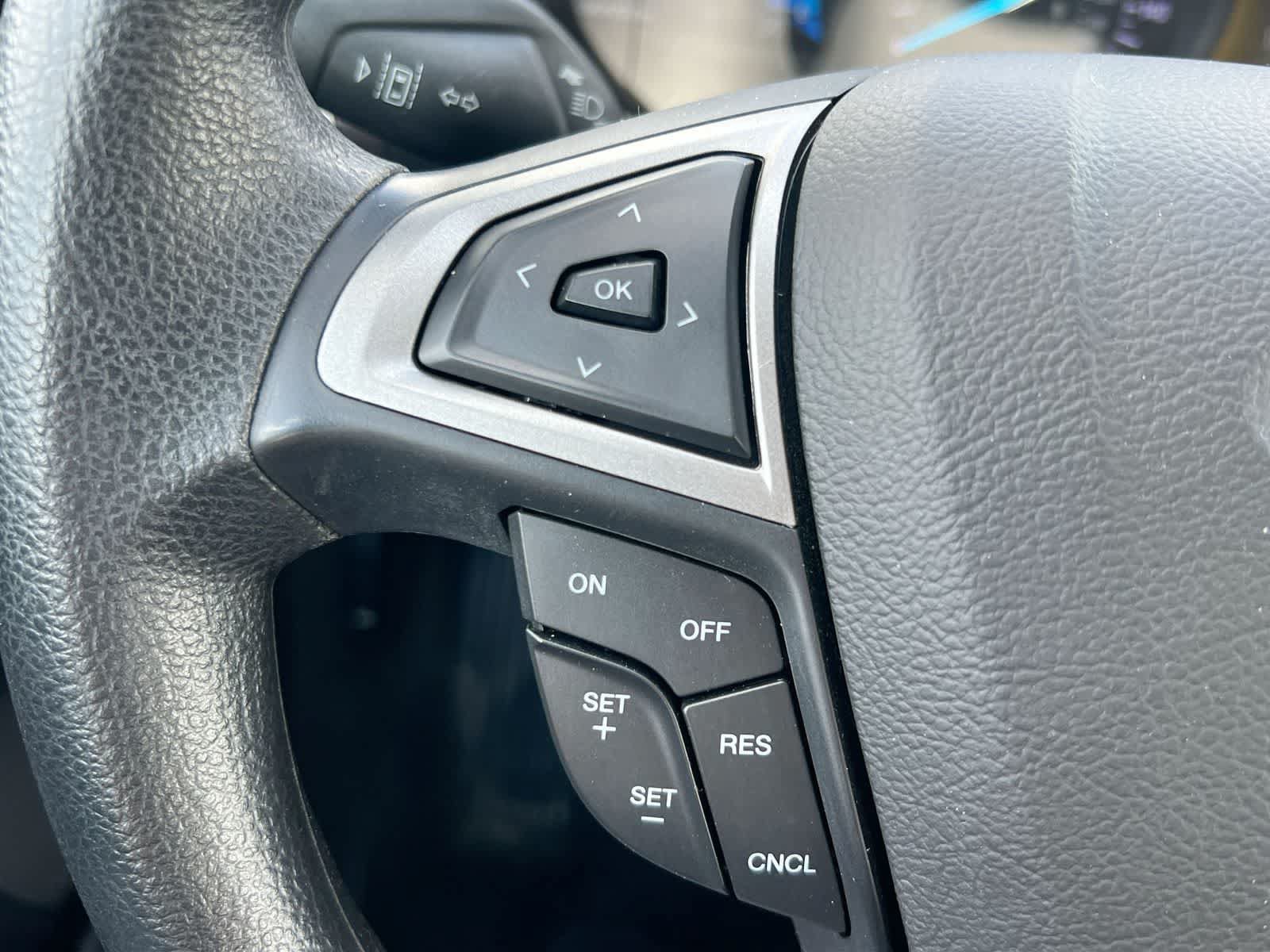 Used 2020 Ford Fusion SE FWD image 23