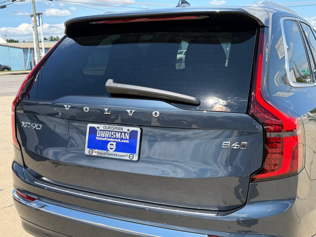 New 2026 Volvo XC90 B6 Plus w/ Protection Package Premier AWD/4WD image 5