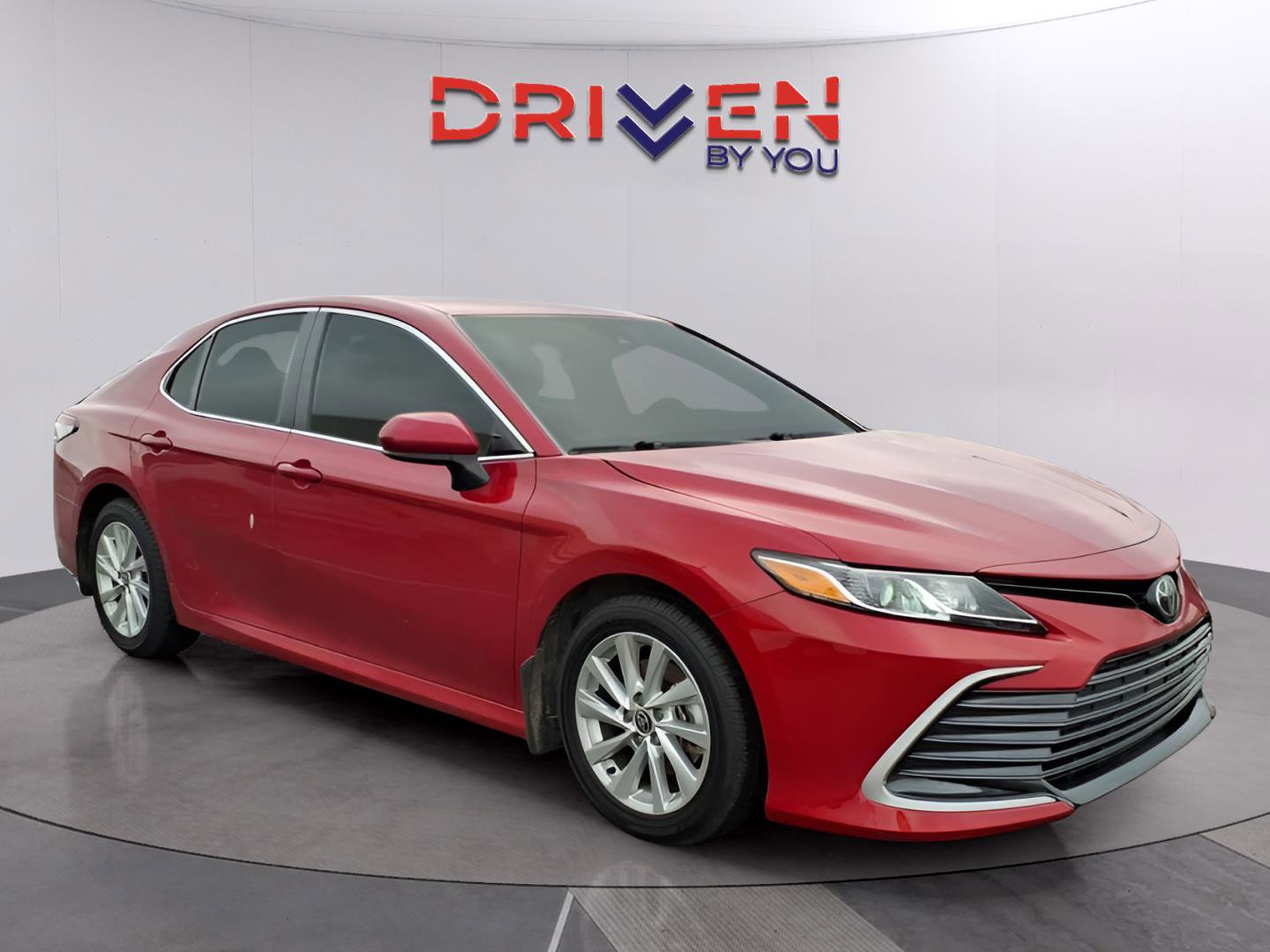 Used 2023 Toyota Camry LE image 9