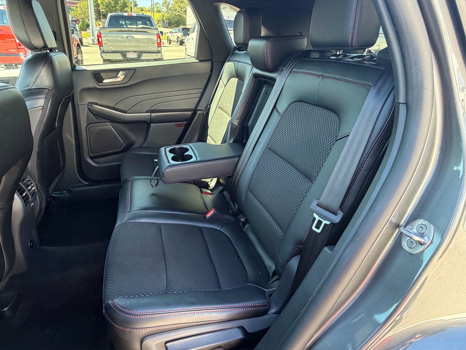 Used 2025 Ford Escape ST-Line AWD/4WD image 42