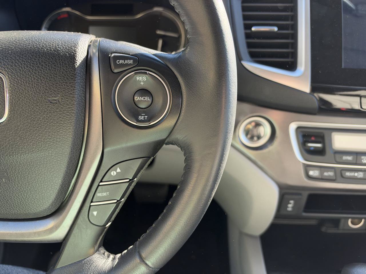Used 2016 Honda Pilot EX-L image 23