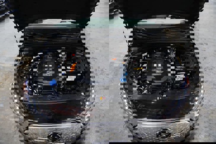 Used 2020 Hyundai Ioniq Limited image 36