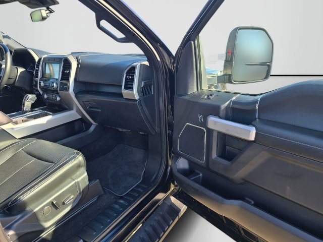 Used 2018 Ford F150 Lariat w/ Equipment Group 502A Luxury AWD/4WD image 10