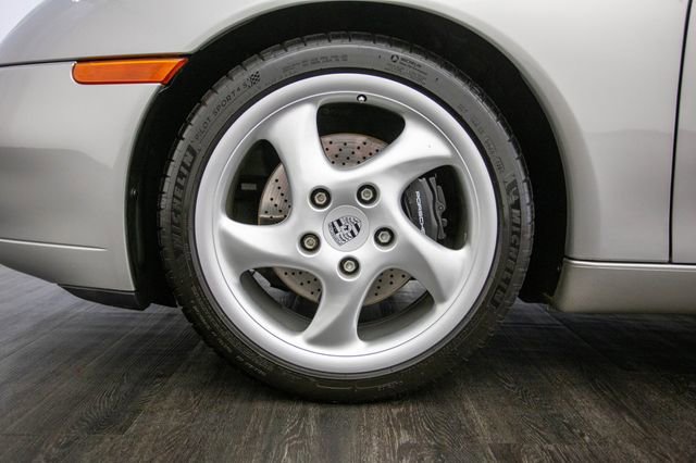 Used 2001 Porsche 911 2dr Carrera Coupe Tiptronic image 39