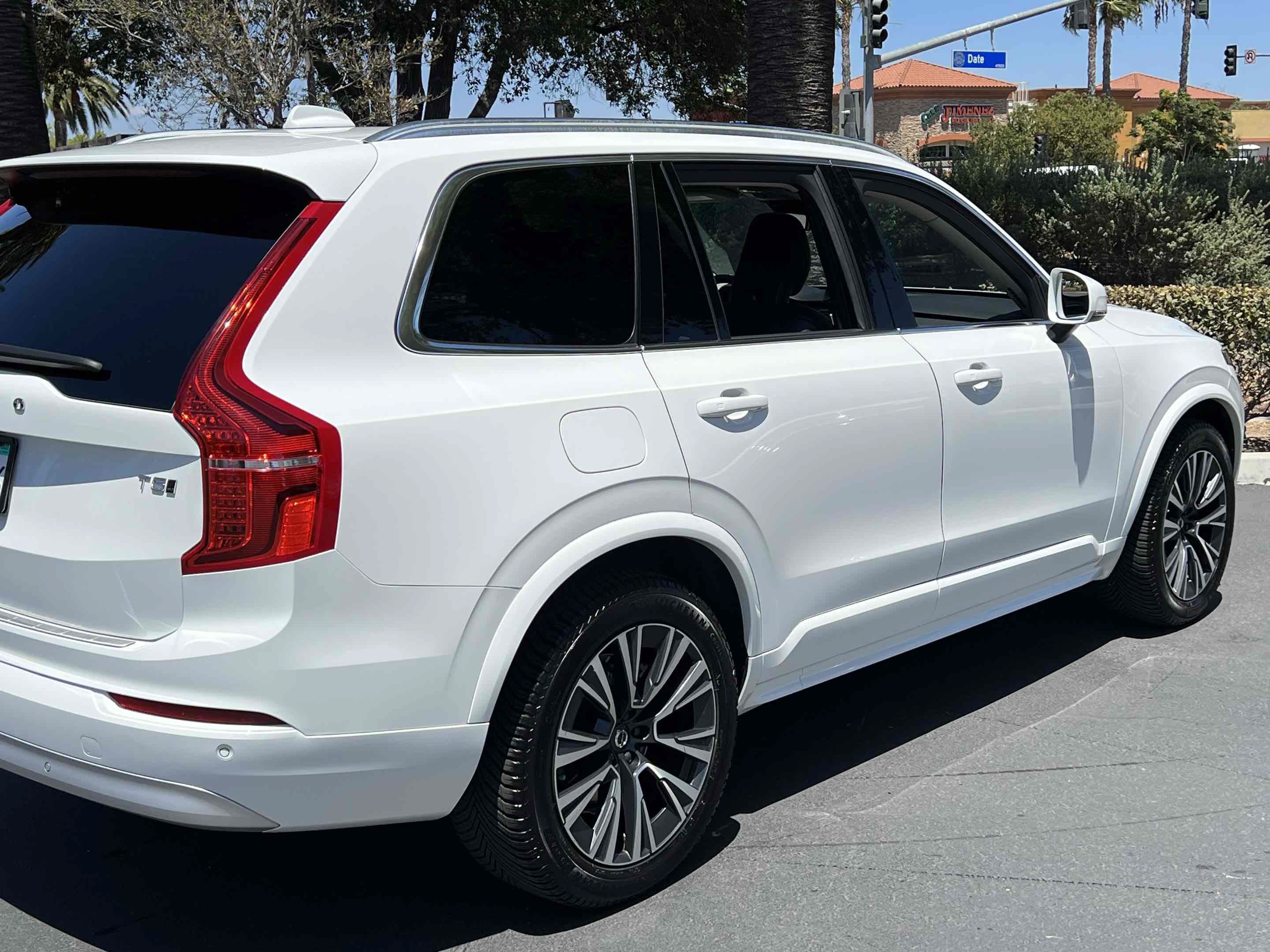 Used 2022 Volvo XC90 T5 Momentum AWD/4WD image 49