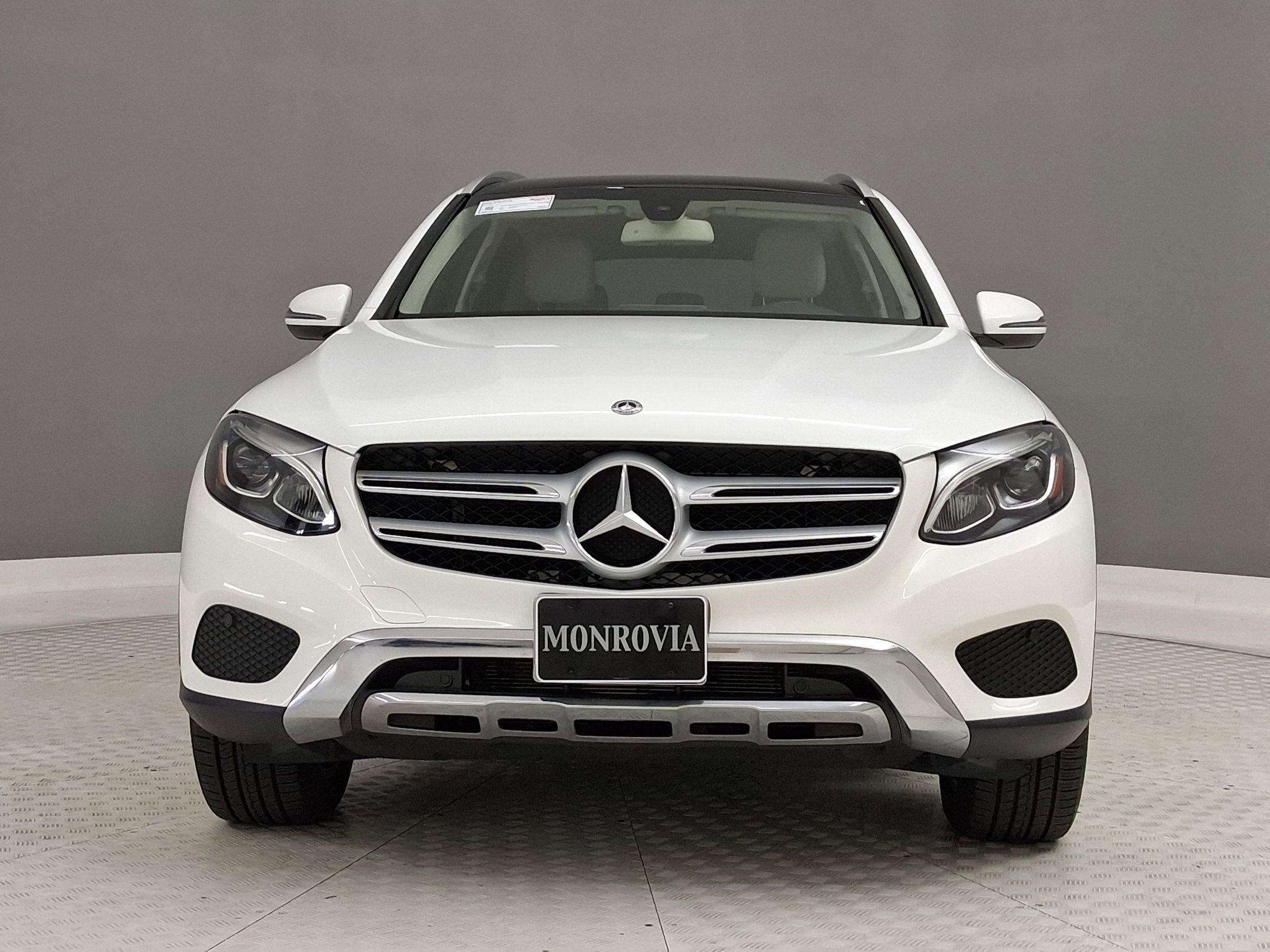 Used 2019 Mercedes-Benz GLC 350e 4MATIC image 4