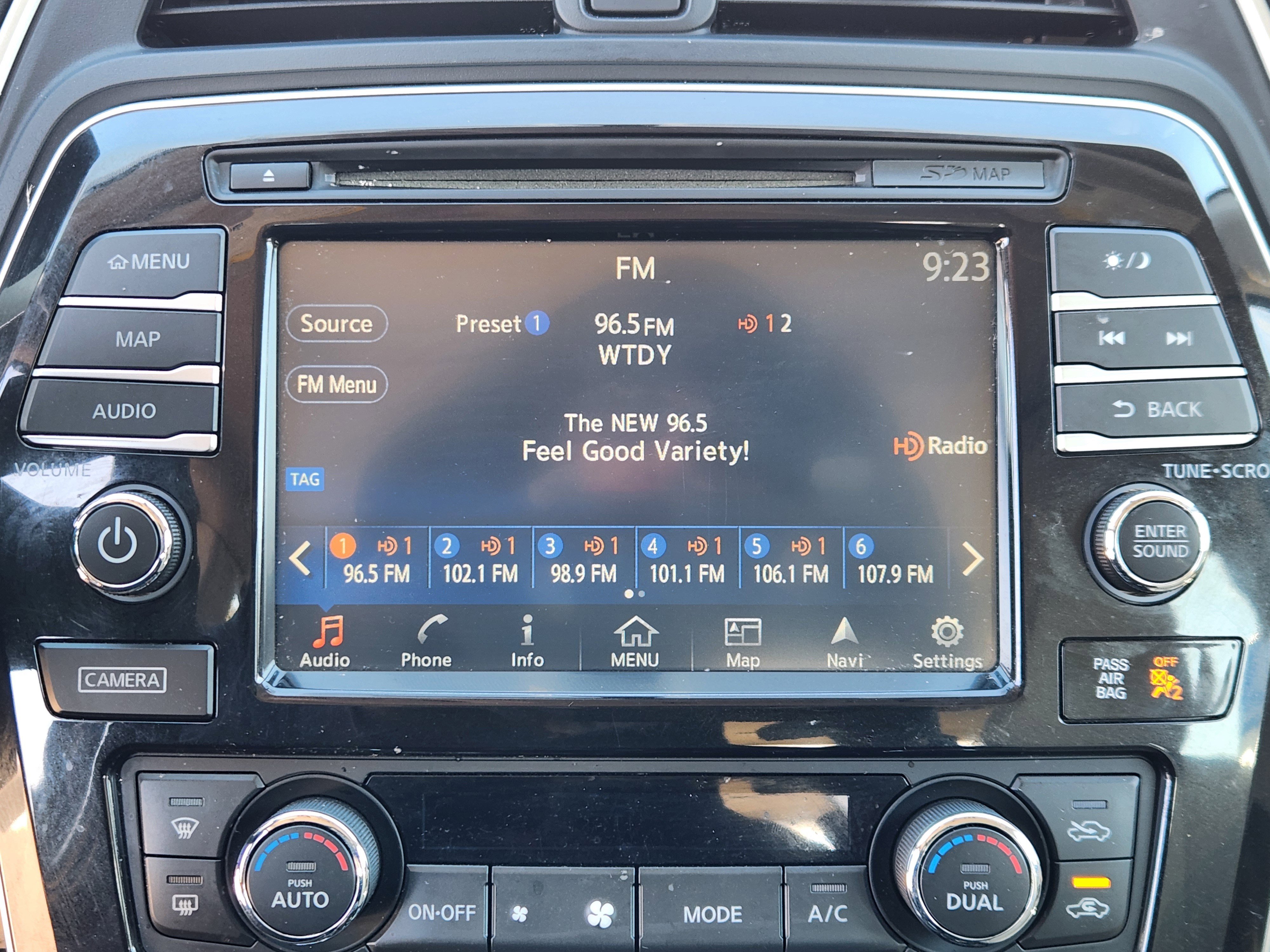 Used 2018 Nissan Maxima 3.5 SL image 11