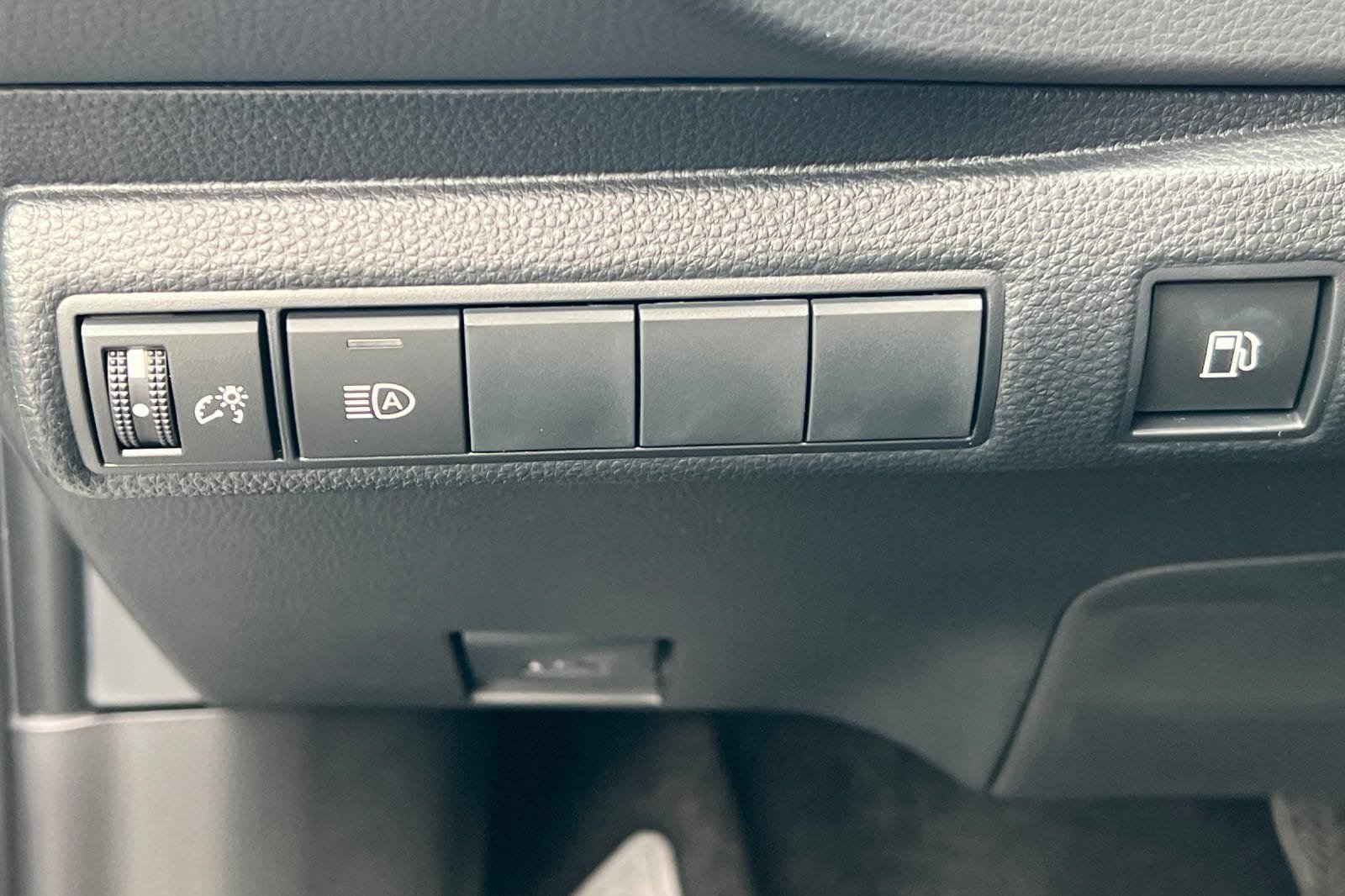 New 2026 Toyota Corolla LE FWD image 26