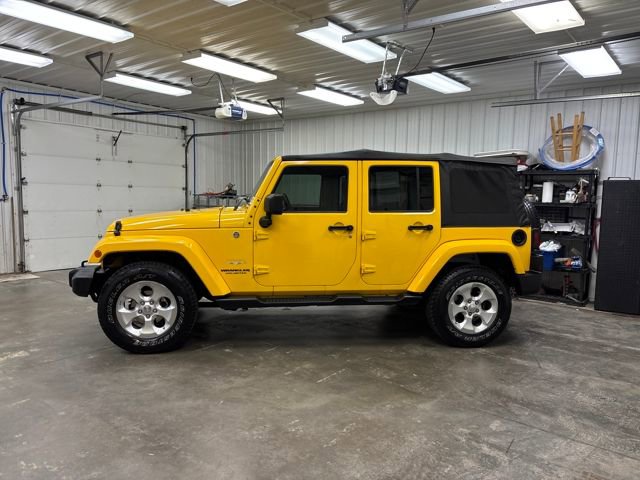 Used 2015 Jeep Wrangler Unlimited Sahara image 2