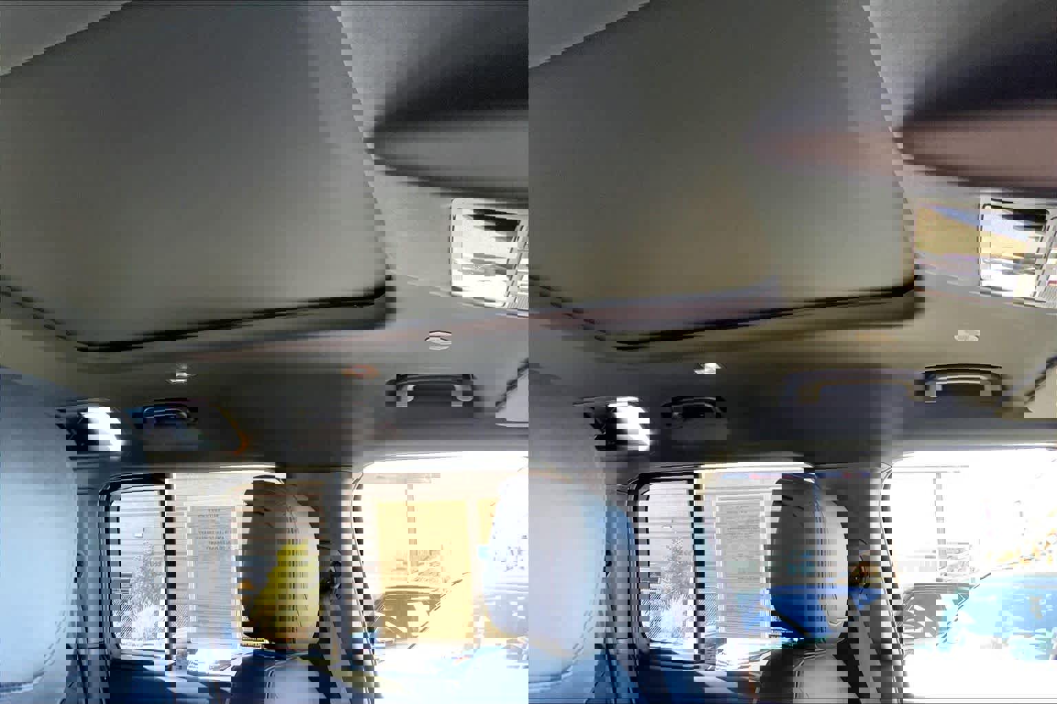 Used 2024 Land Rover Defender 110 SE image 13