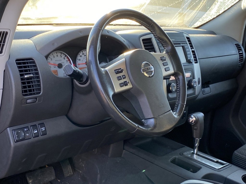 Used 2019 Nissan Frontier PRO-4X image 10