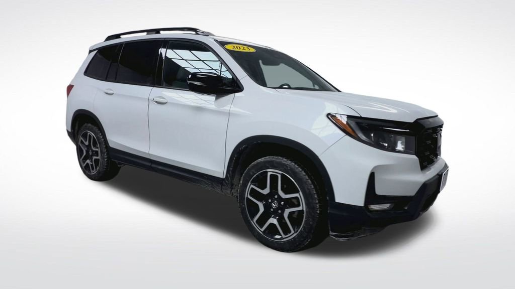 Used 2023 Honda Passport Elite image 2