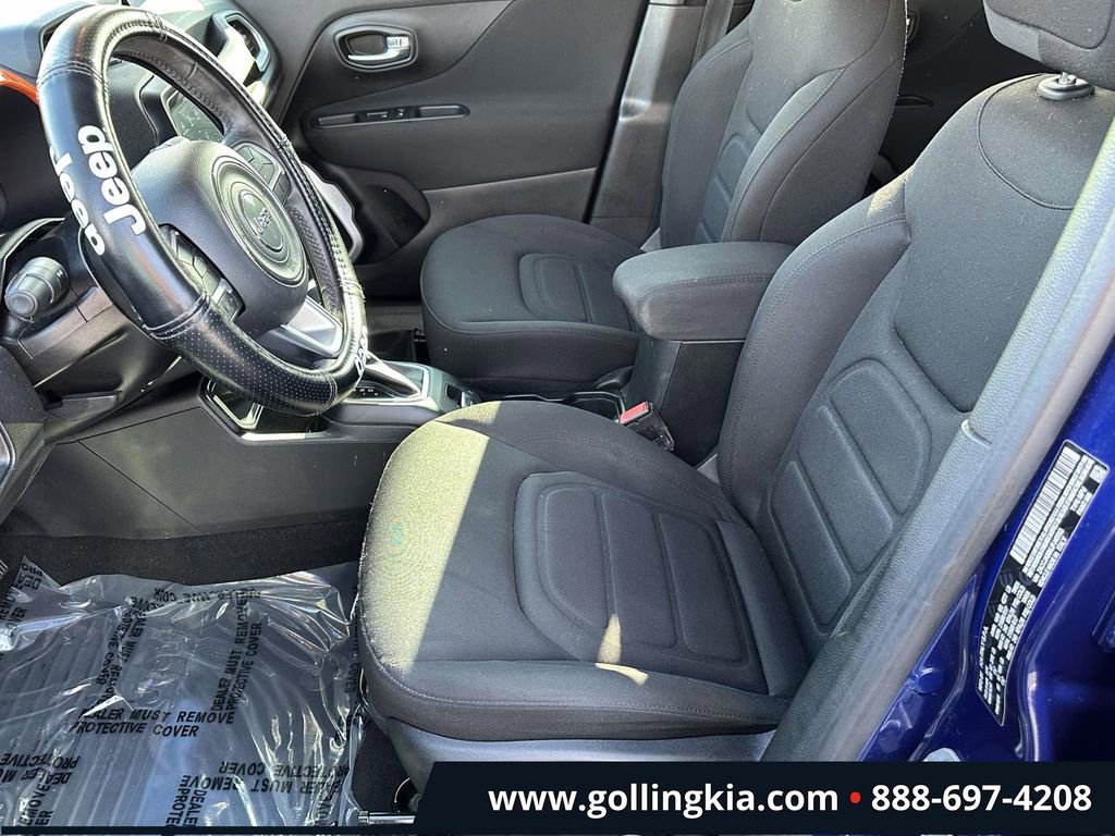 Used 2018 Jeep Renegade Latitude image 16