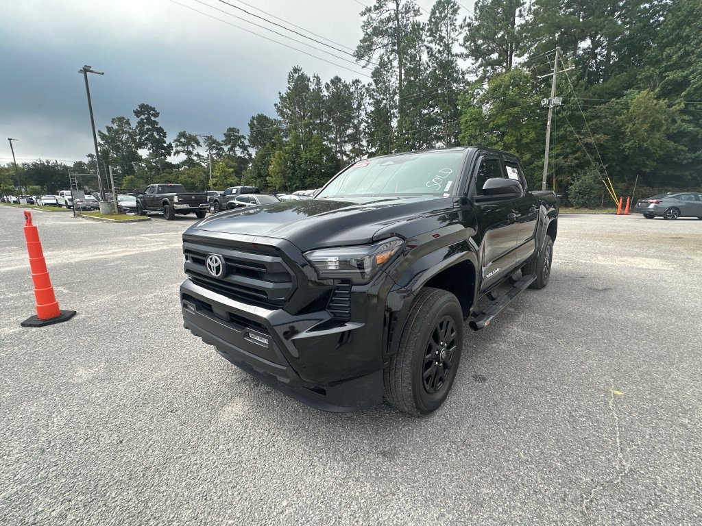 Used 2025 Toyota Tacoma SR5 RWD image 4