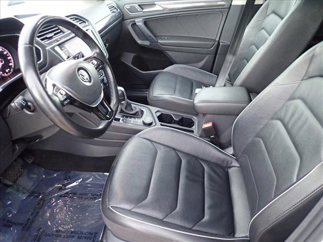 Used 2019 Volkswagen Tiguan SEL Premium image 11