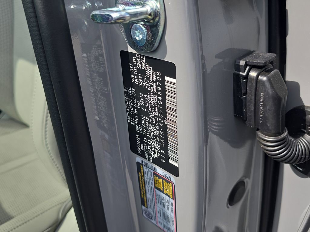 New 2026 Kia Sorento S image 32