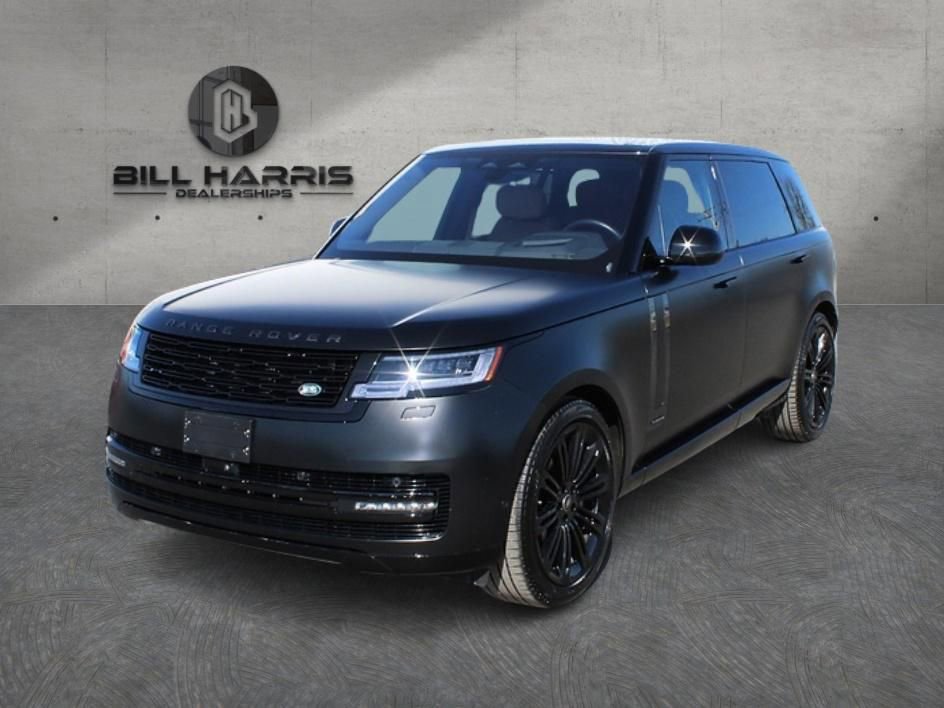 Used 2023 Land Rover Range Rover Long Wheelbase Autobiography image 1