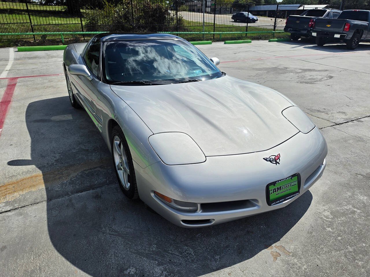 Used 2004 Chevrolet Corvette Coupe w/ Preferred Equipment Group RWD image 5