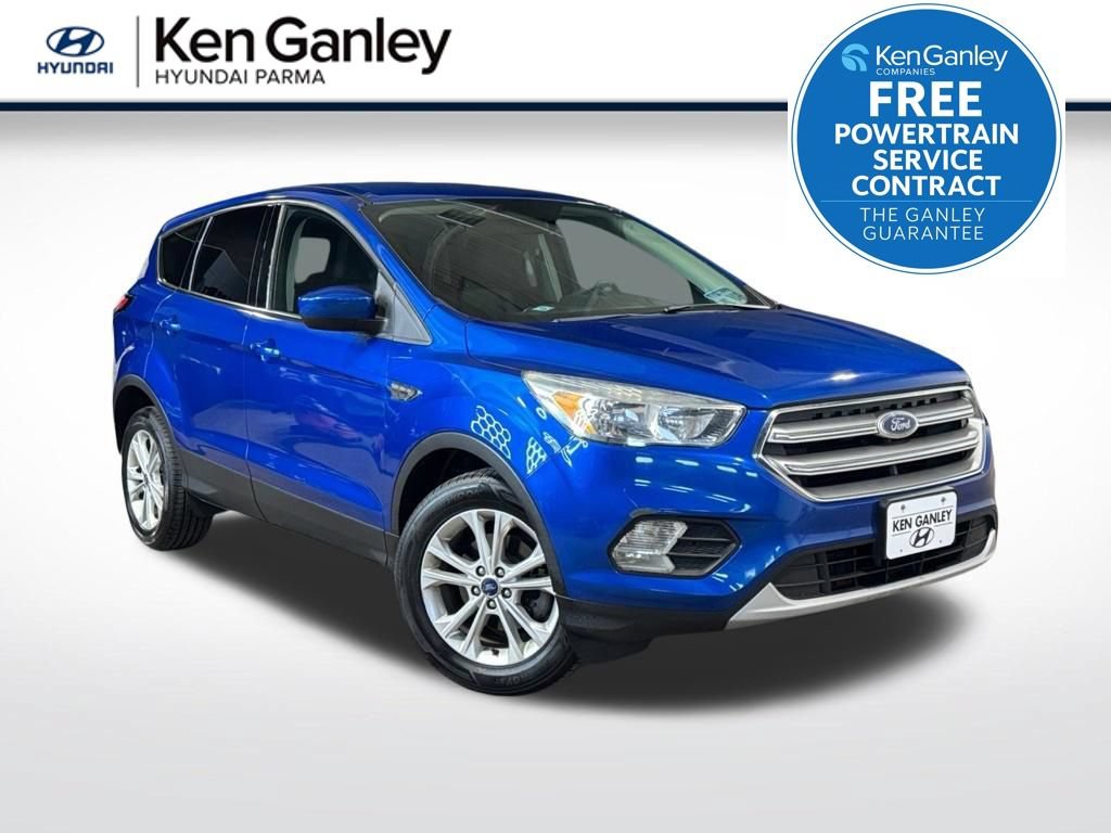 Used 2017 Ford Escape SE FWD image 1