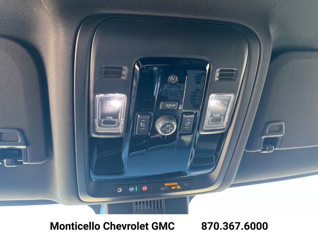 New 2026 Chevrolet Suburban LT w/ Comfort Package AWD/4WD image 19