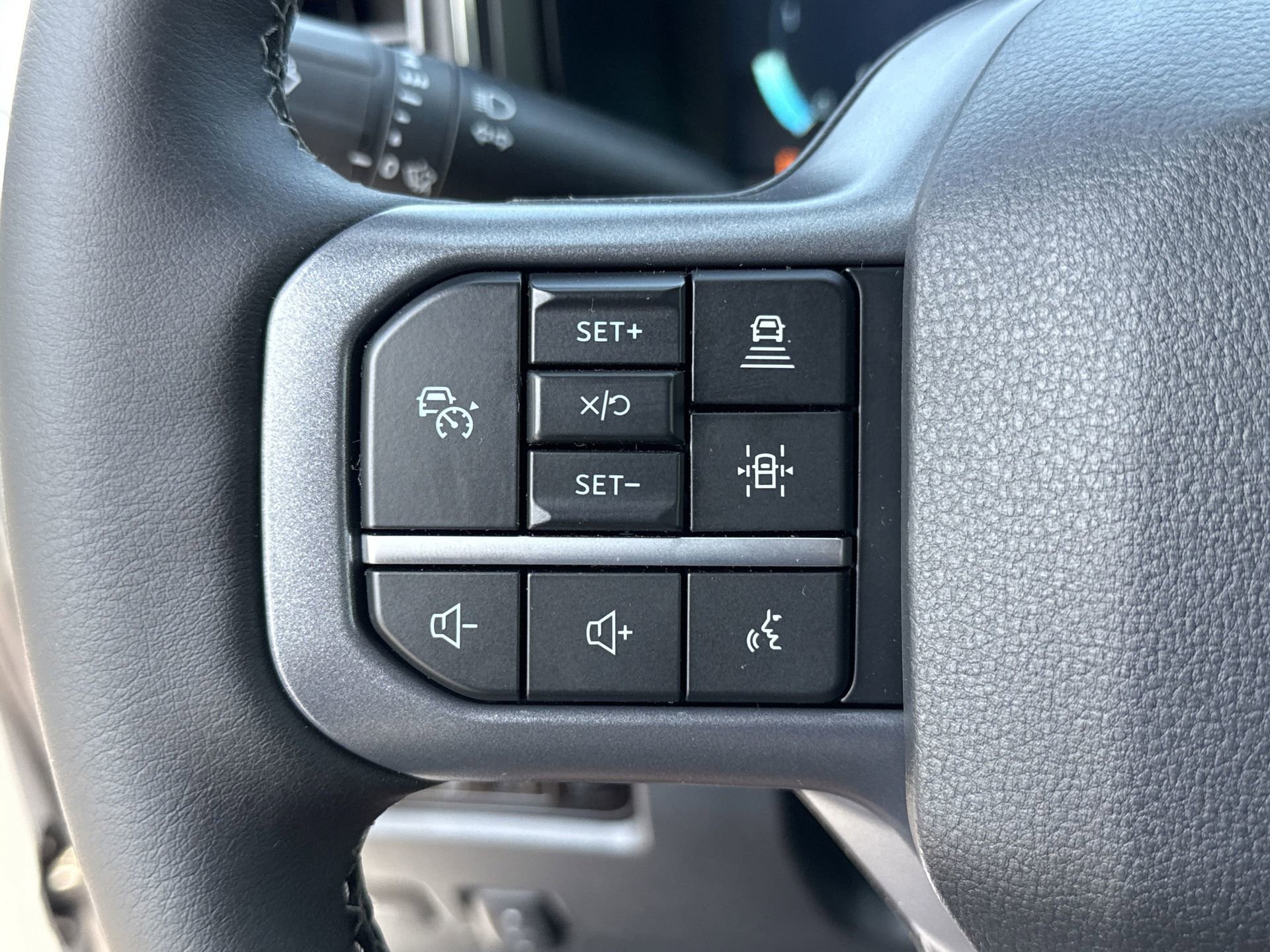 New 2025 Ford F250 Lariat w/ Lariat Ultimate Package image 3