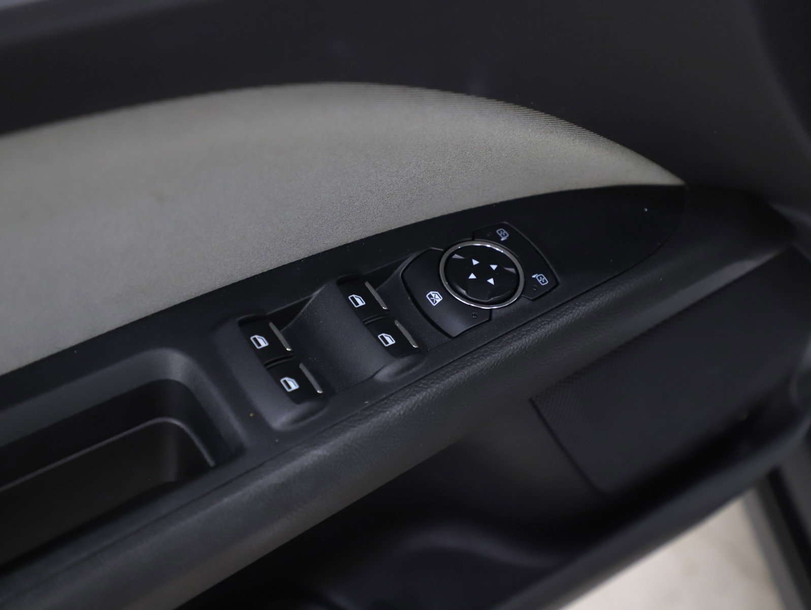 Used 2013 Ford Fusion S image 18