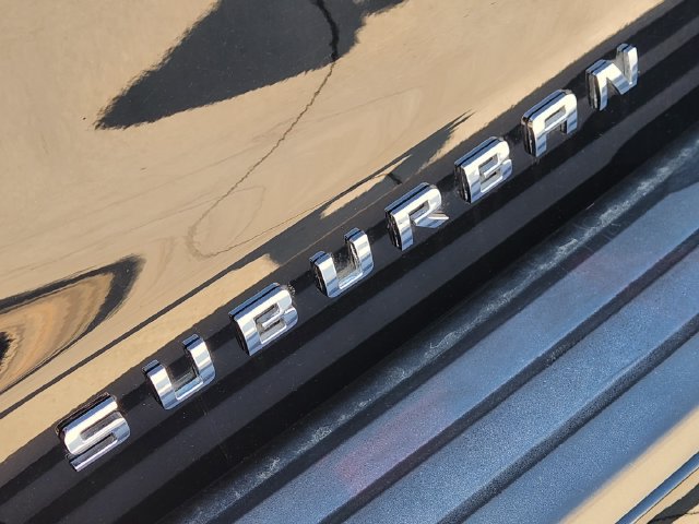 Used 2019 Chevrolet Suburban LT AWD/4WD image 12