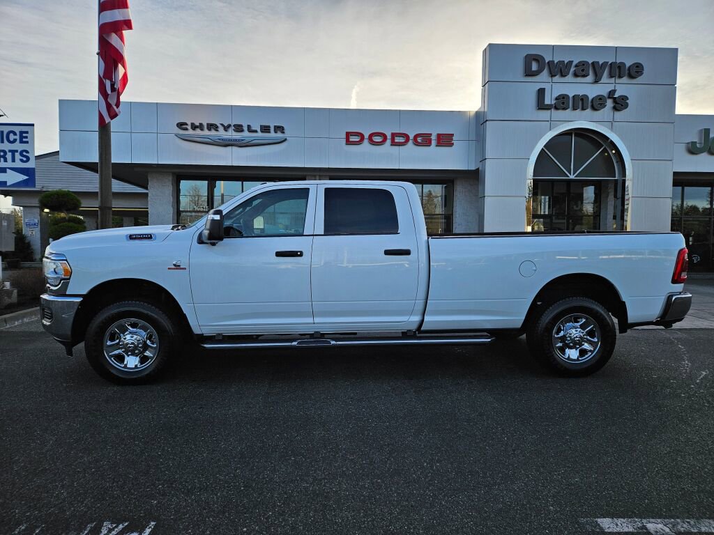 Used 2024 RAM 3500 Tradesman w/ Towing Technology Group image 2