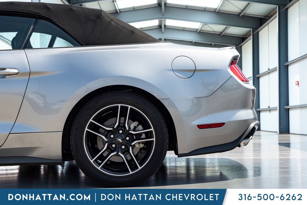 Used 2021 Ford Mustang Premium RWD image 31